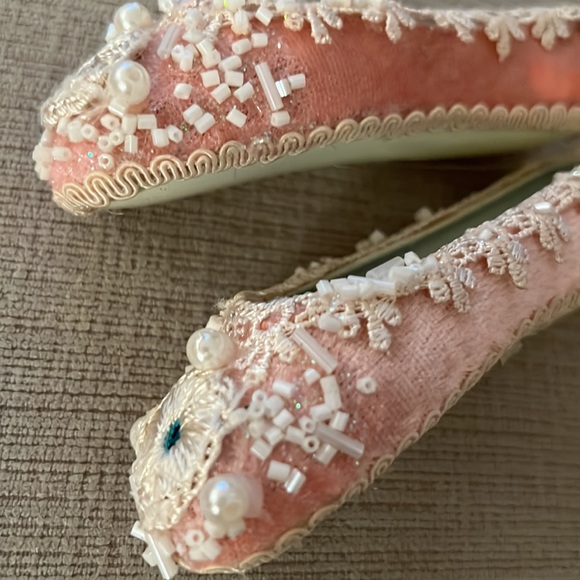 Christmas Ornament Shoe Ballerina 🩰 Flats Pink with Pearls - Picture 5 of 7